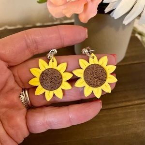 Sunflower Earrings🌻